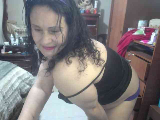 jazmin-mature webcam