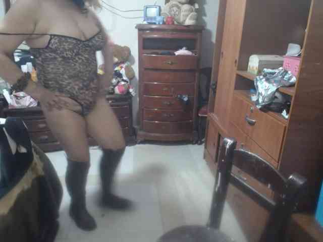 jazmin-mature webcam