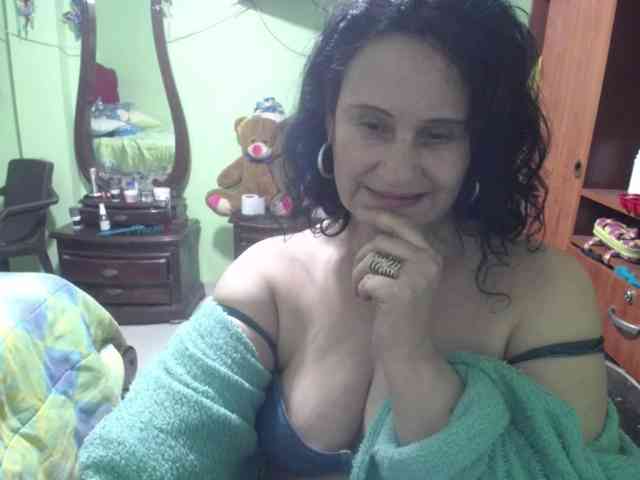 jazmin-mature webcam