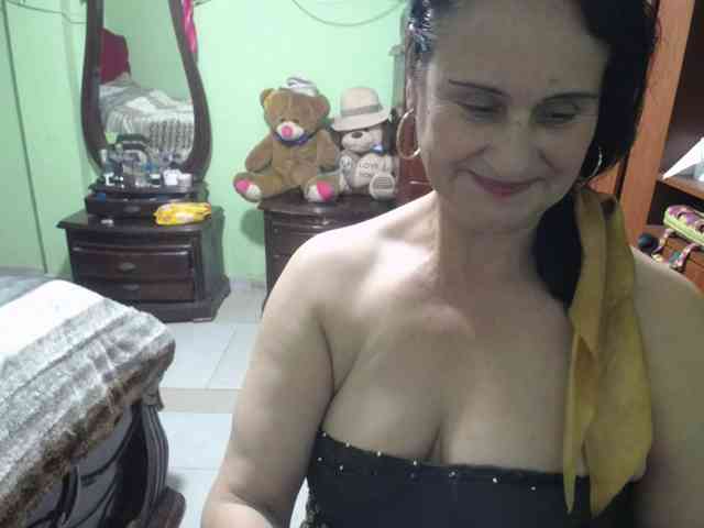 jazmin-mature webcam