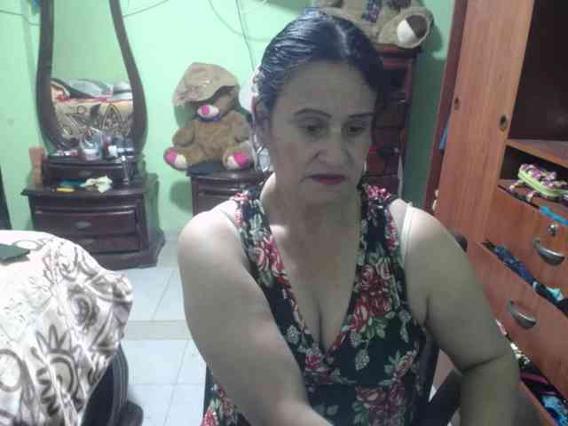 jazmin-mature webcam