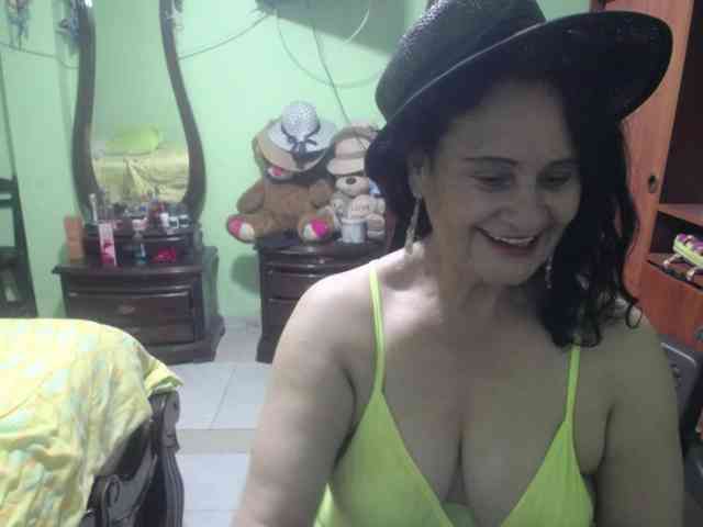 jazmin-mature webcam