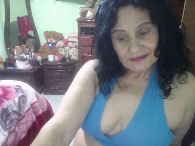 jazmin-mature webcam