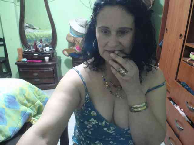 jazmin-mature webcam