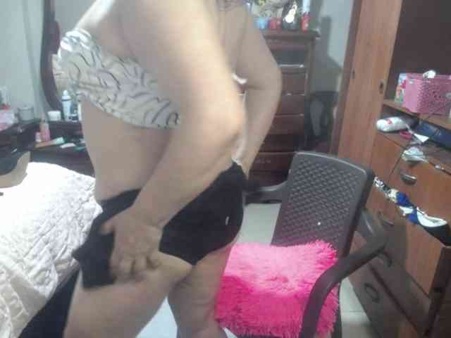 jazmin-mature webcam