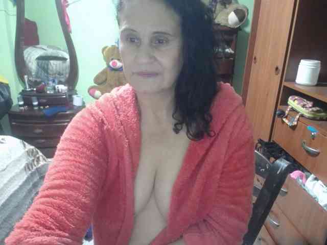 jazmin-mature webcam