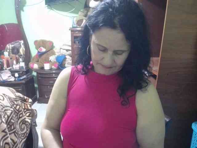 jazmin-mature webcam
