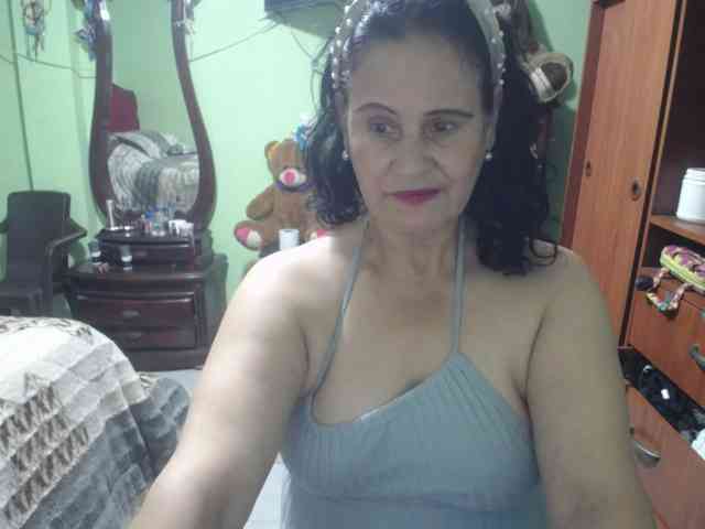 jazmin-mature webcam