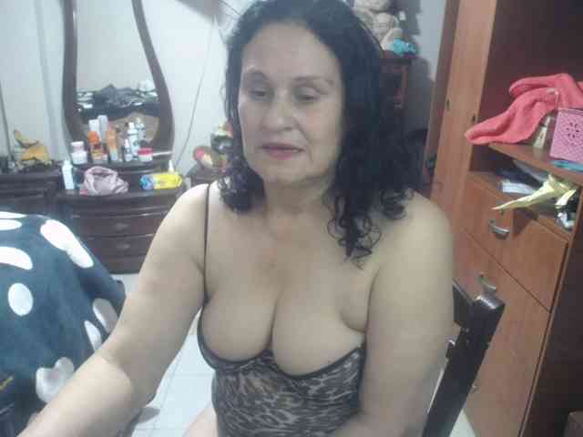 jazmin-mature webcam