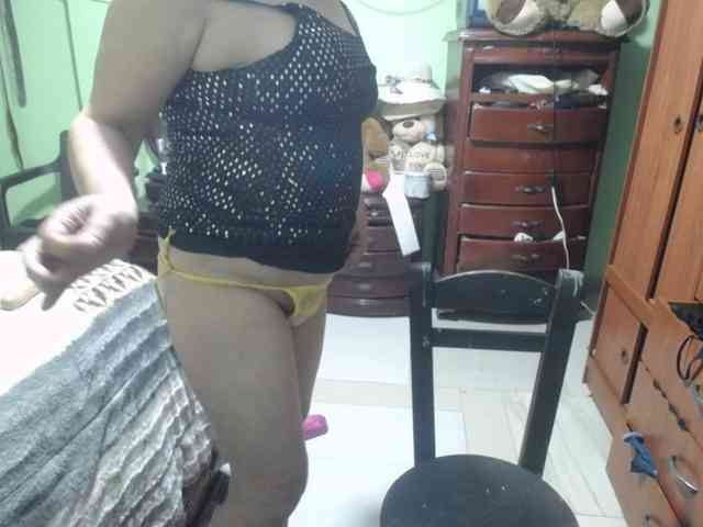 jazmin-mature webcam