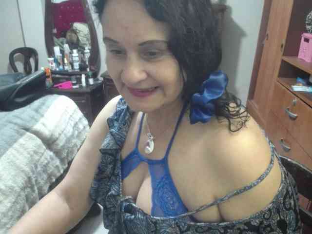 jazmin-mature webcam