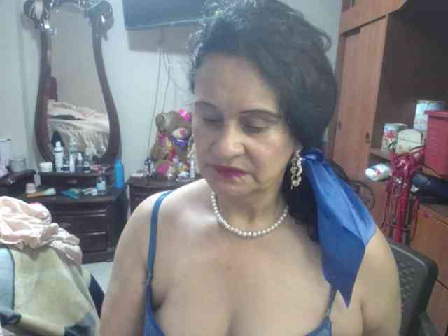 jazmin-mature webcam