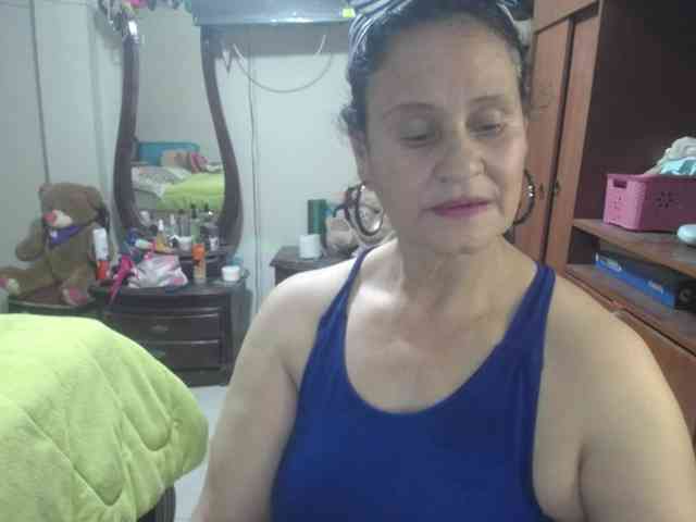 jazmin-mature webcam