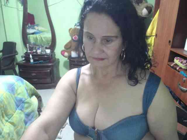 jazmin-mature webcam