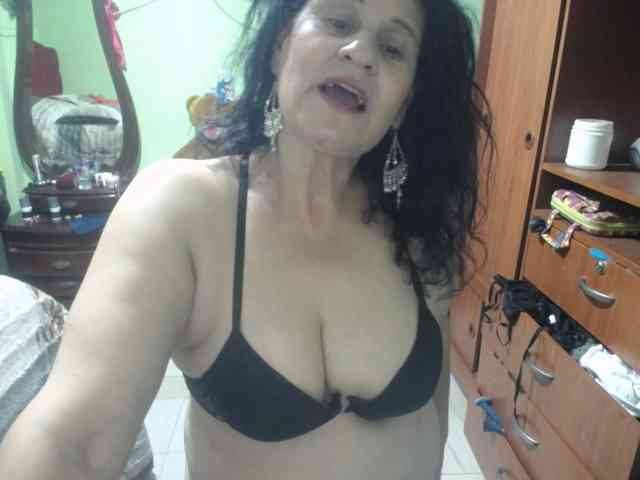 jazmin-mature webcam