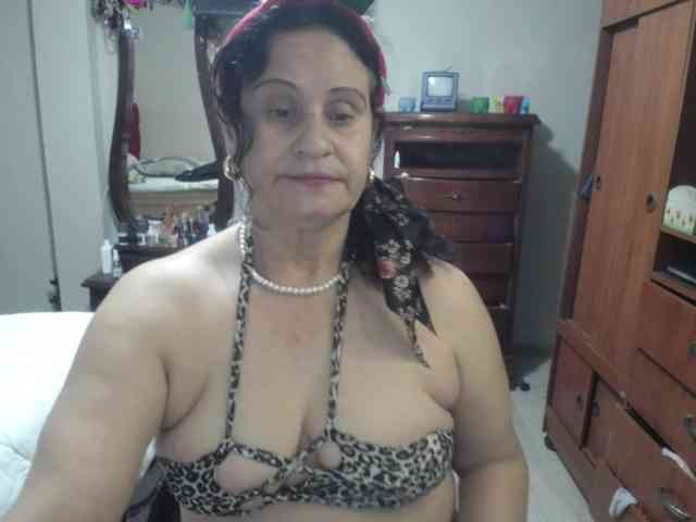 jazmin-mature jazmin-mature