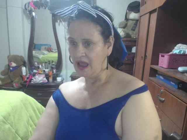 jazmin-mature webcam