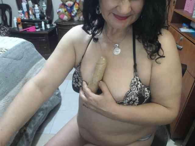 jazmin-mature webcam