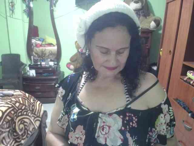 jazmin-mature webcam