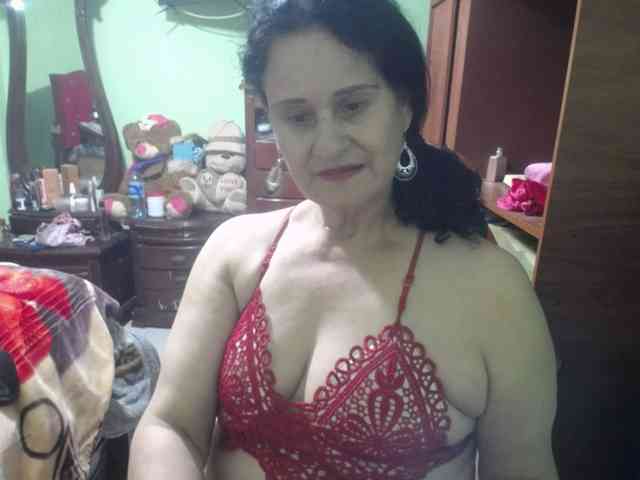 jazmin-mature webcam