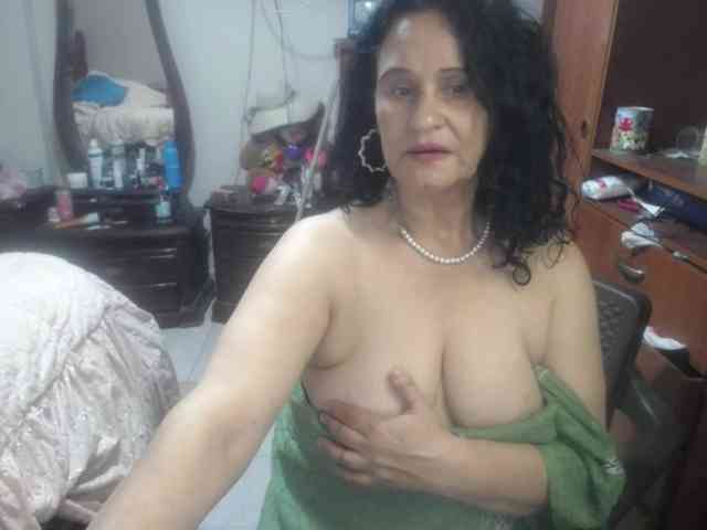 jazmin-mature webcam