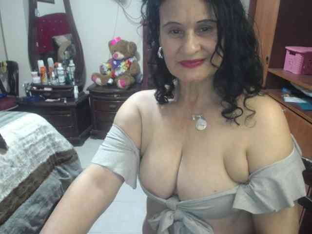 jazmin-mature webcam