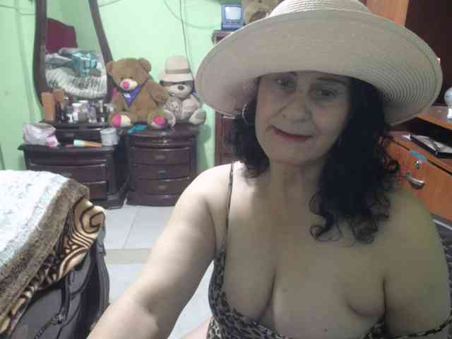 jazmin-mature webcam