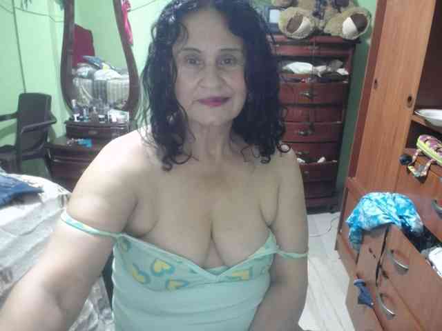 jazmin-mature webcam