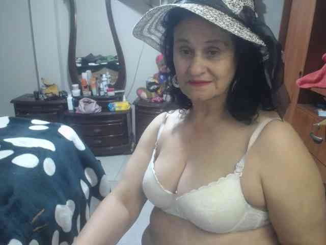 jazmin-mature webcam