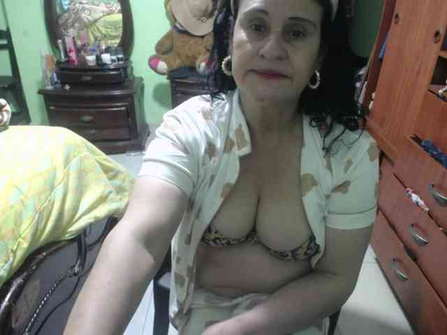 jazmin-mature webcam