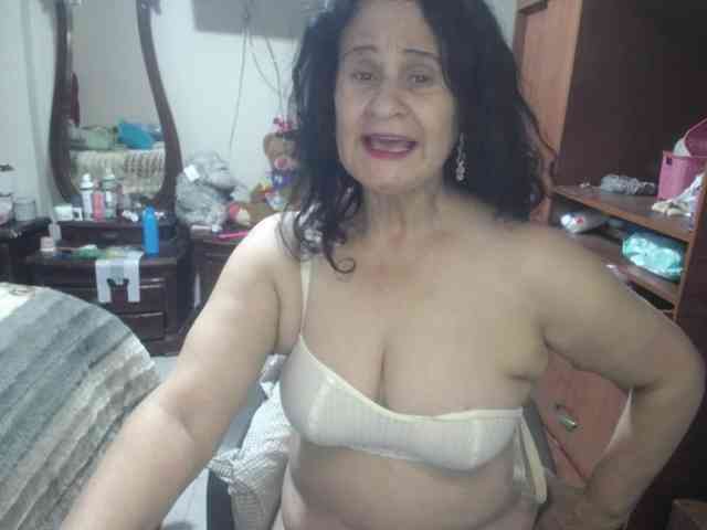 jazmin-mature webcam