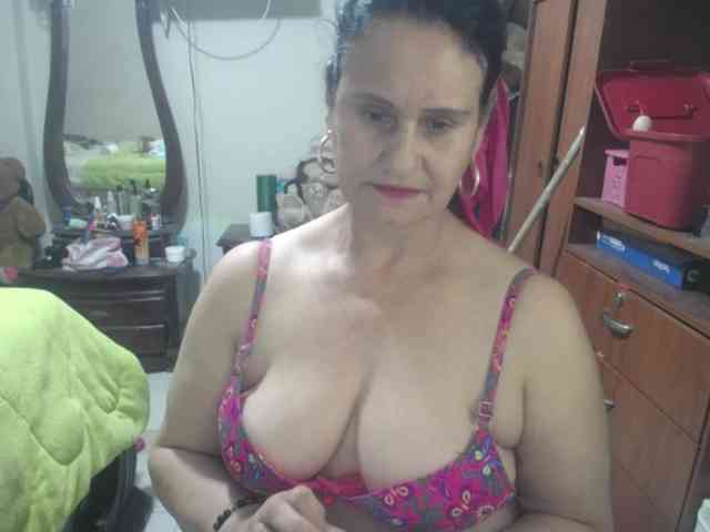 jazmin-mature webcam