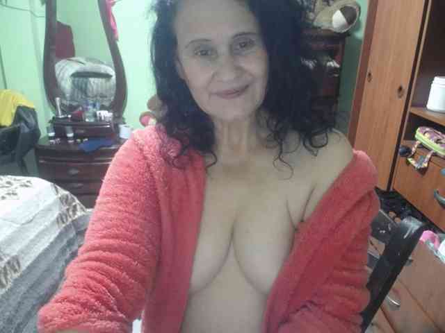 jazmin-mature webcam