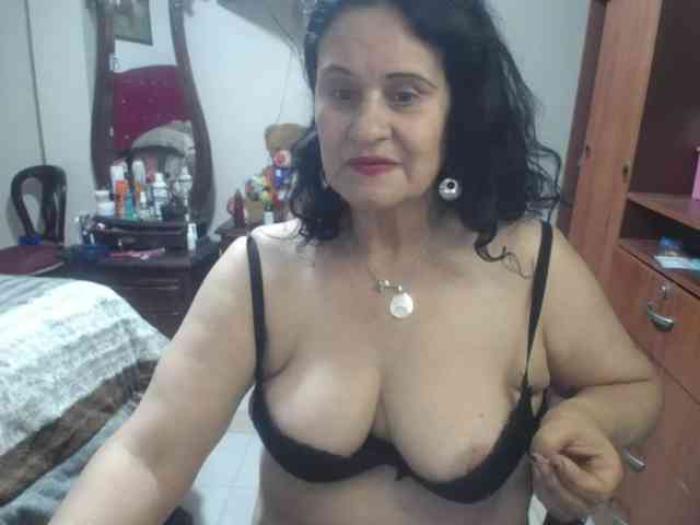 jazmin-mature webcam