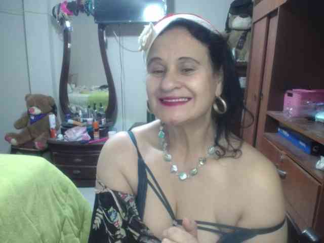 jazmin-mature webcam