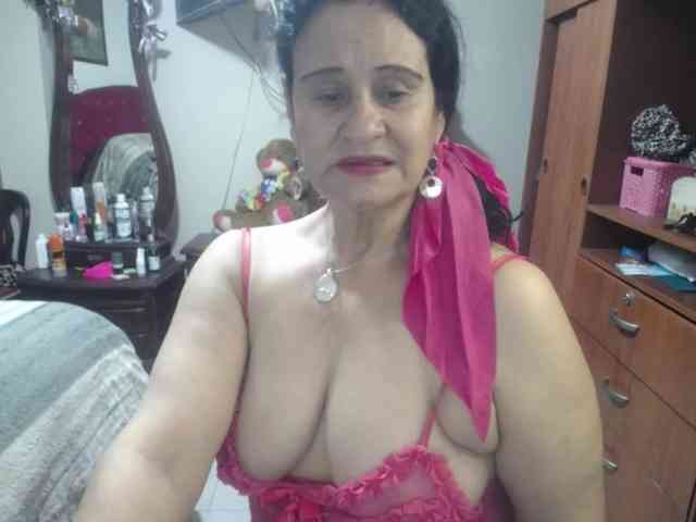 jazmin-mature webcam