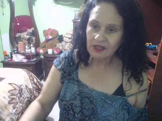 jazmin-mature webcam