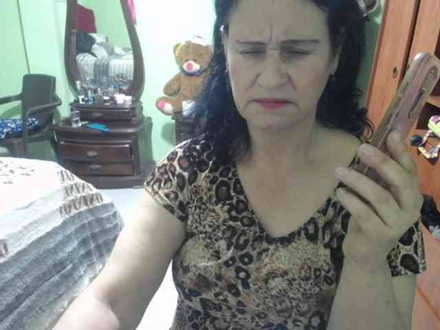 jazmin-mature webcam