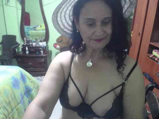 jazmin-mature webcam