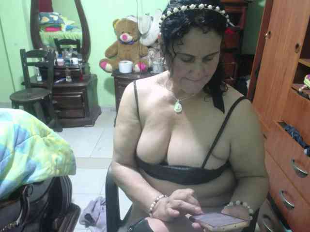 jazmin-mature webcam