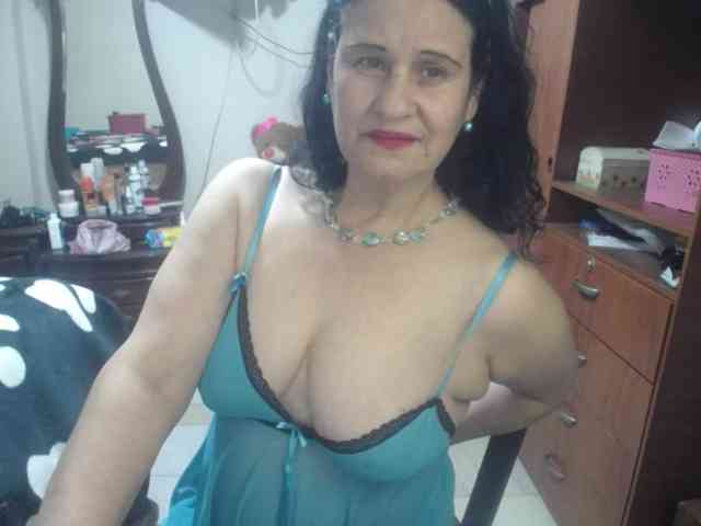 jazmin-mature webcam