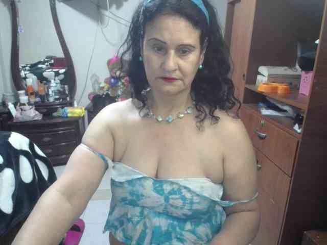 jazmin-mature webcam