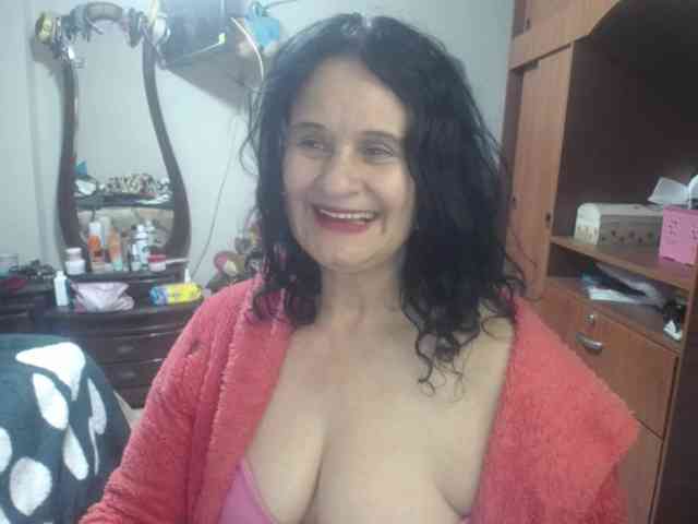 jazmin-mature webcam
