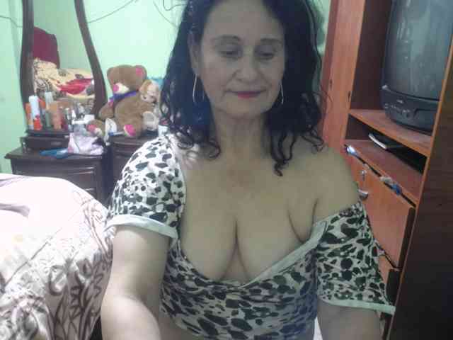 jazmin-mature webcam
