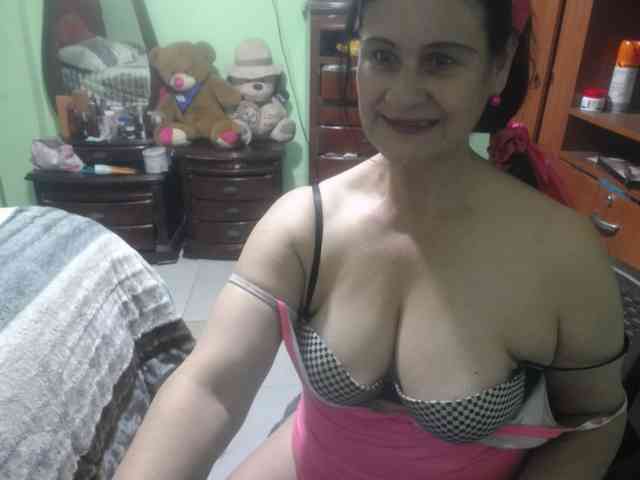 jazmin-mature webcam