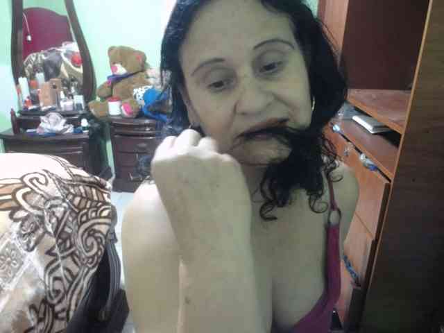 jazmin-mature webcam