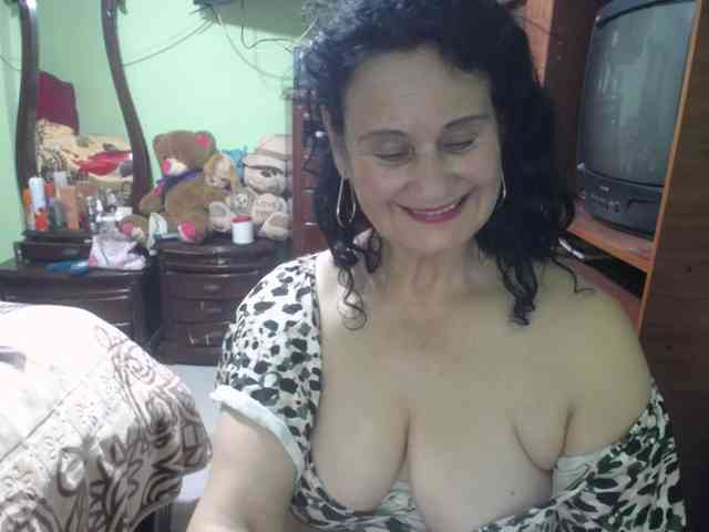 jazmin-mature webcam