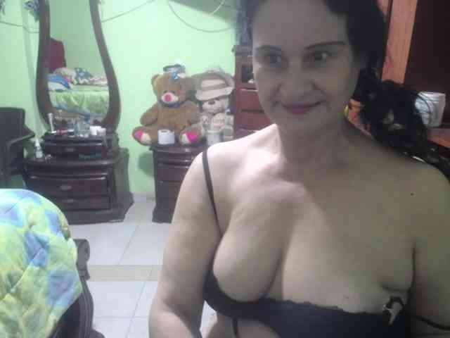 jazmin-mature webcam