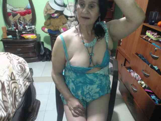 jazmin-mature webcam