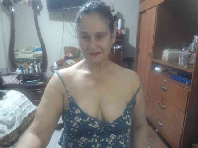 jazmin-mature webcam